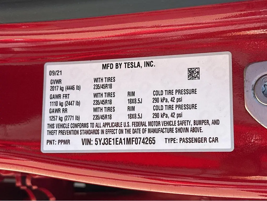 2021 Tesla Model 3 Standard Range Plus