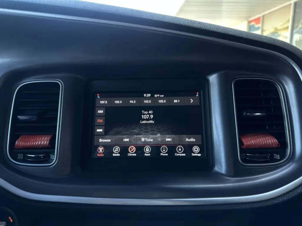 2020 Dodge Charger SXT