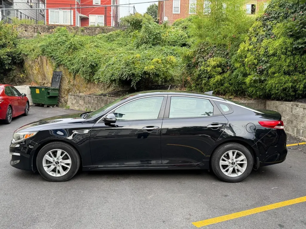 2017 Kia Optima LX