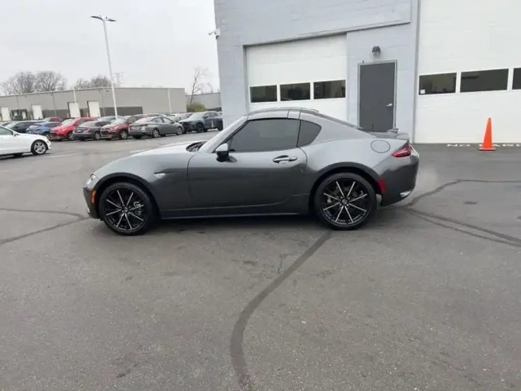 Mazda MX-5 Miata RF 2024 Grand Touring 2dr Convertible 6M