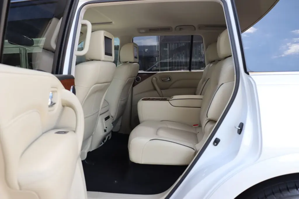 2019 INFINITI QX80 LUXE