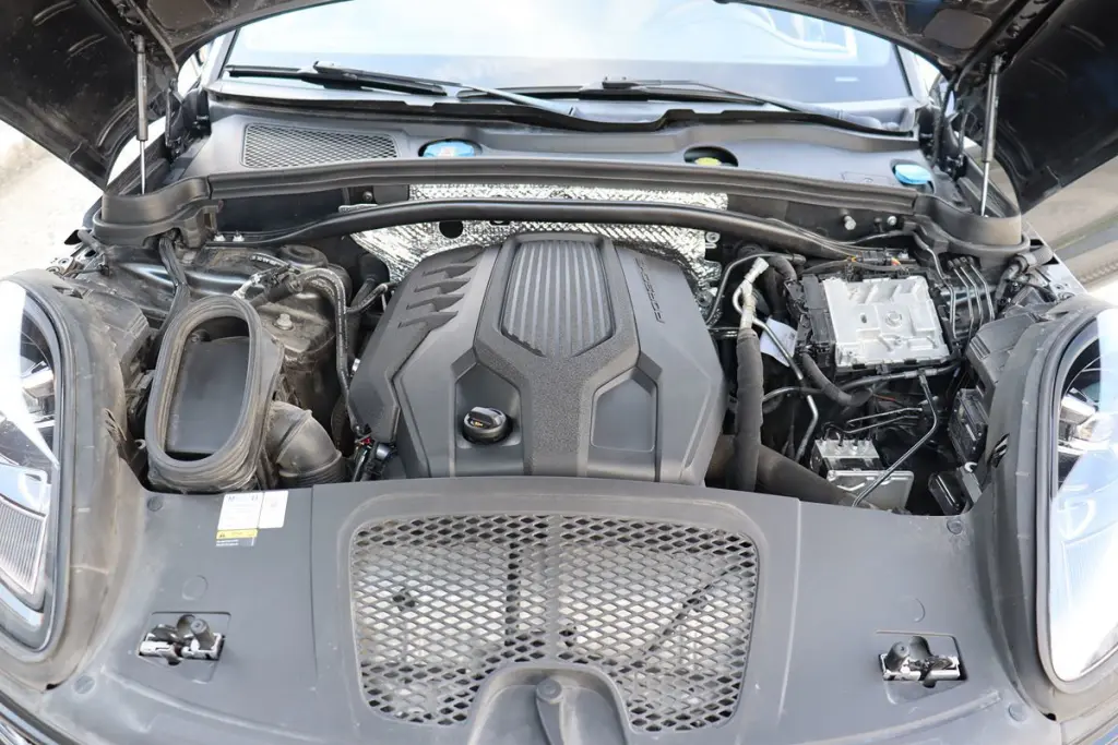 2023 Porsche Macan 