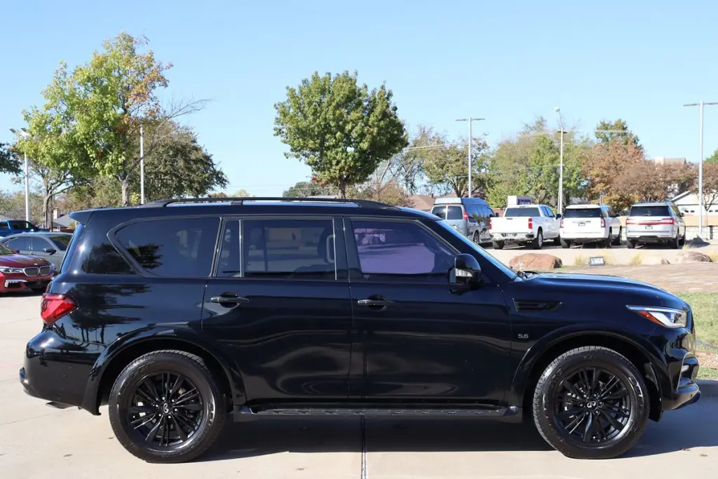 2019 INFINITI QX80 LUXE