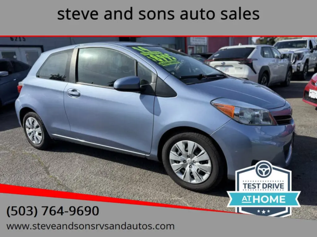 2014 Toyota Yaris 3-Door LE