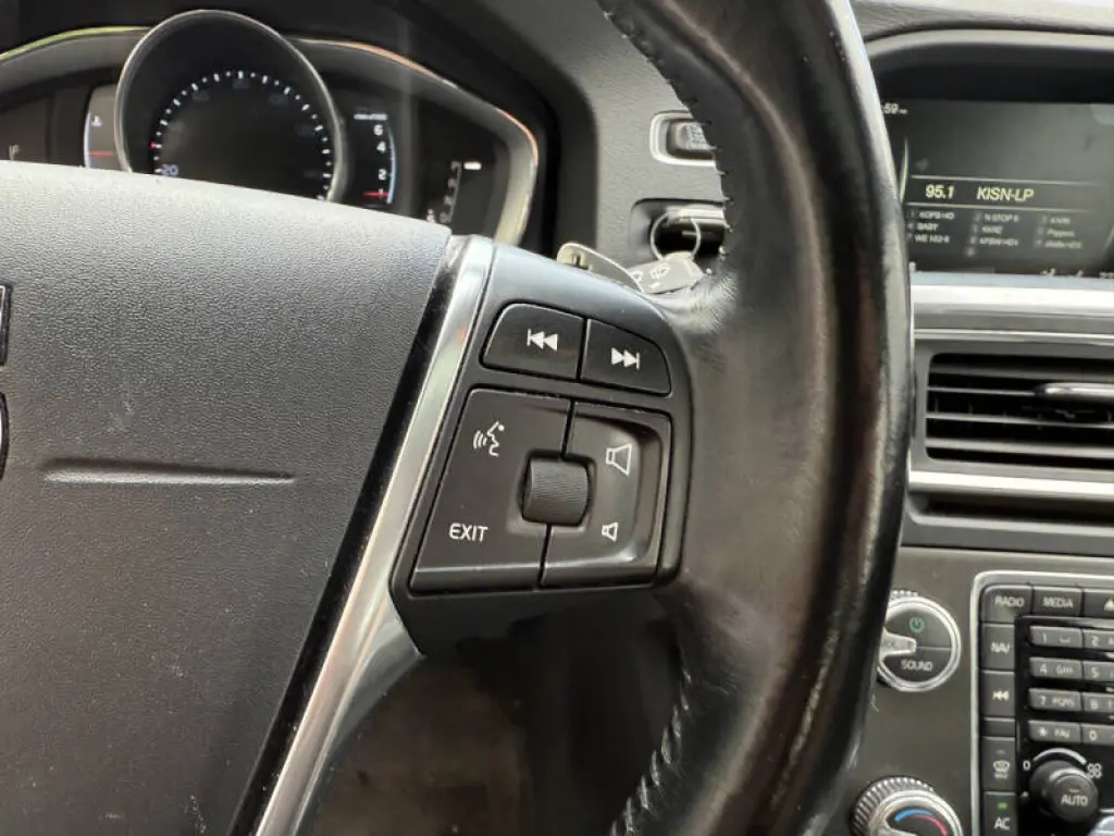 2015 Volvo V60 T5 Drive-E Platinum