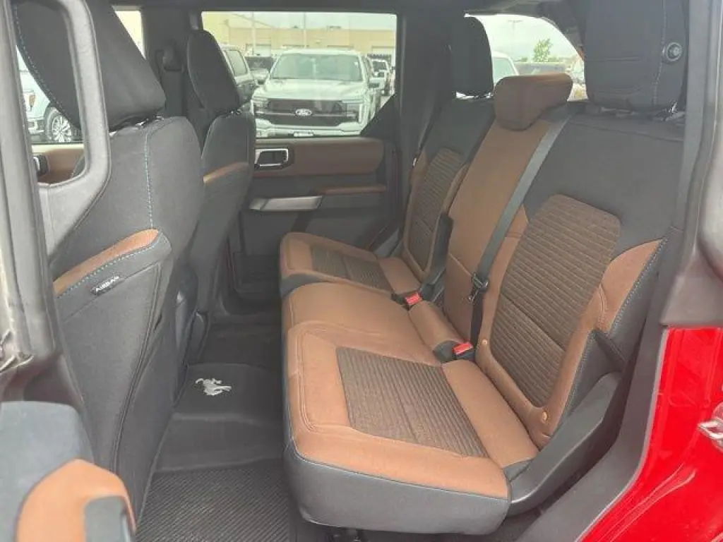 Ford Bronco 2021 4x4 Outer Banks 4dr SUV