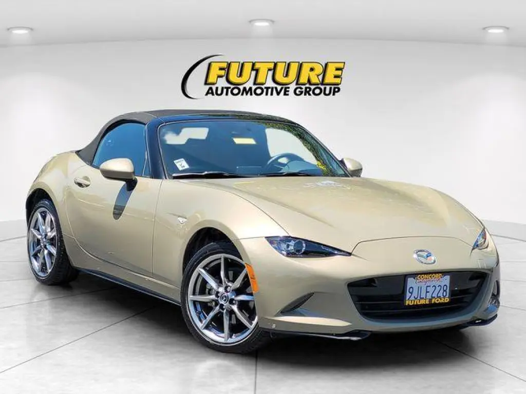 Mazda MX-5 Miata 2023 Grand Touring 2dr Convertible 6M