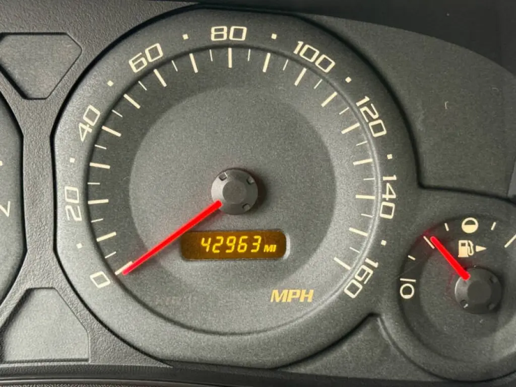 2004 Cadillac SRX