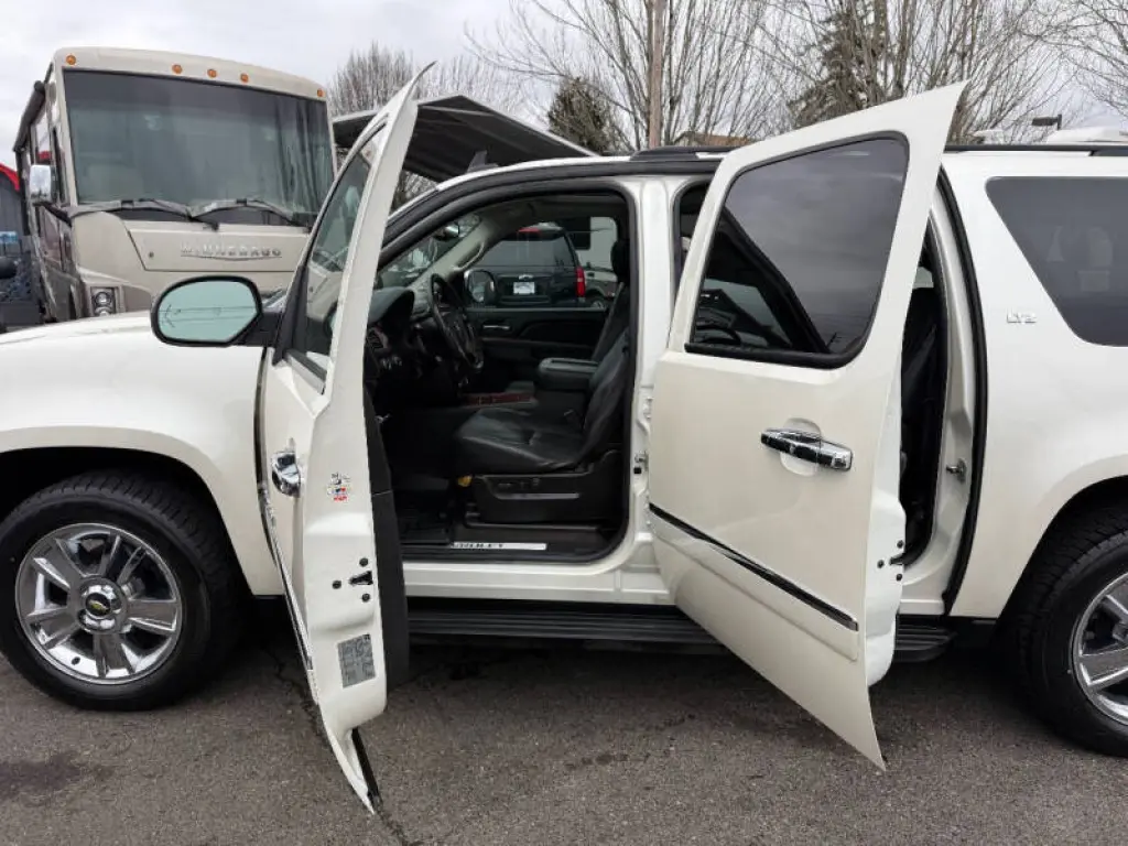 2010 Chevrolet Suburban LTZ