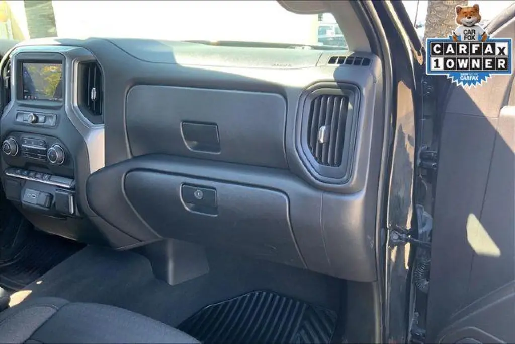 Chevrolet Silverado 1500 2024 4x4 Custom 4dr Crew Cab 5.8 ft. SB