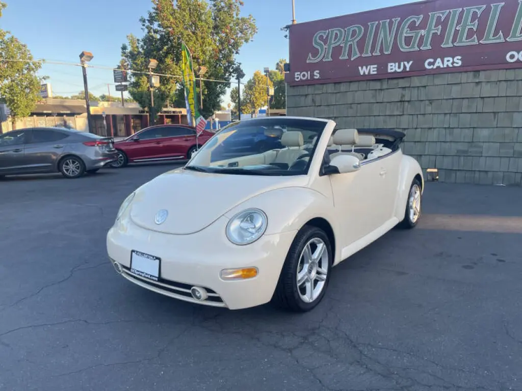 2004 Volkswagen New Beetle Convertible GLS