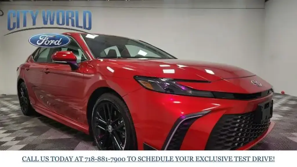 Toyota Camry 2025 SE 4dr Sedan