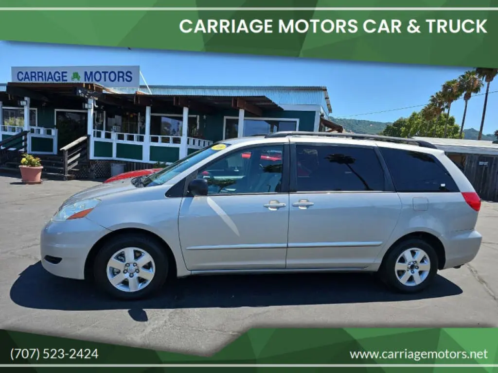 2008 Toyota Sienna LE 8-Passenger