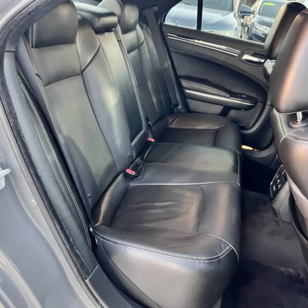 2018 Chrysler 300 S