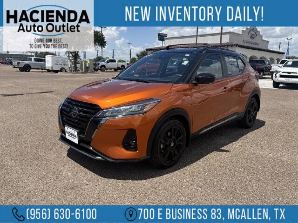 2021 Nissan Kicks SR