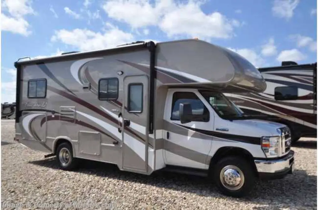 2015 Thor Motor Coach Four Winds Beach Cruiser