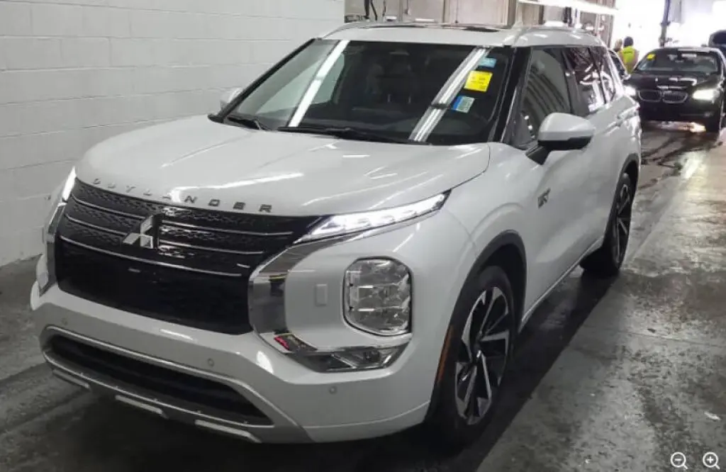 2023 Mitsubishi Outlander PHEV SEL