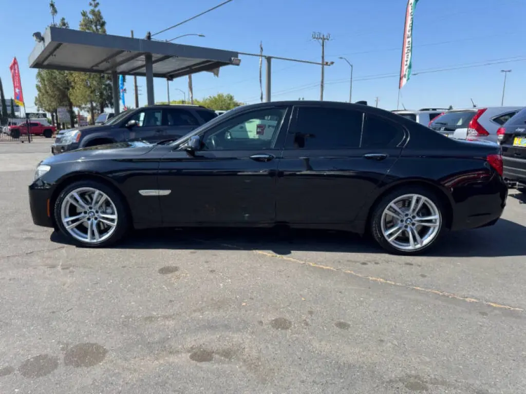 2012 BMW 7 Series 750i