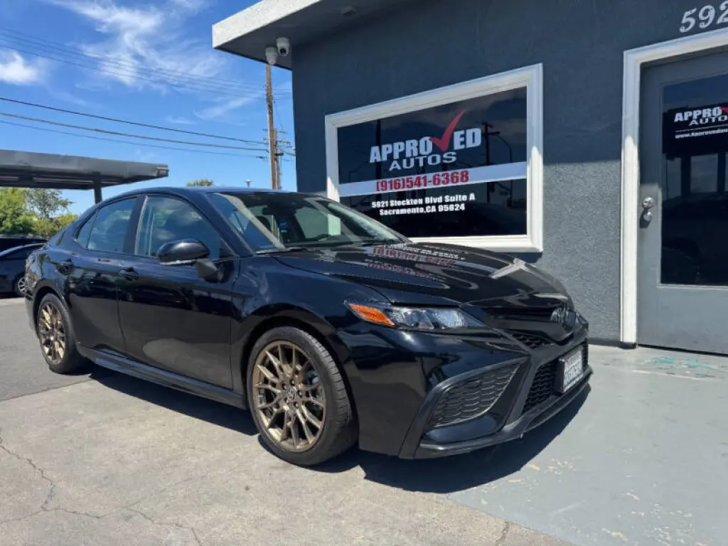2023 Toyota Camry SE Nightshade