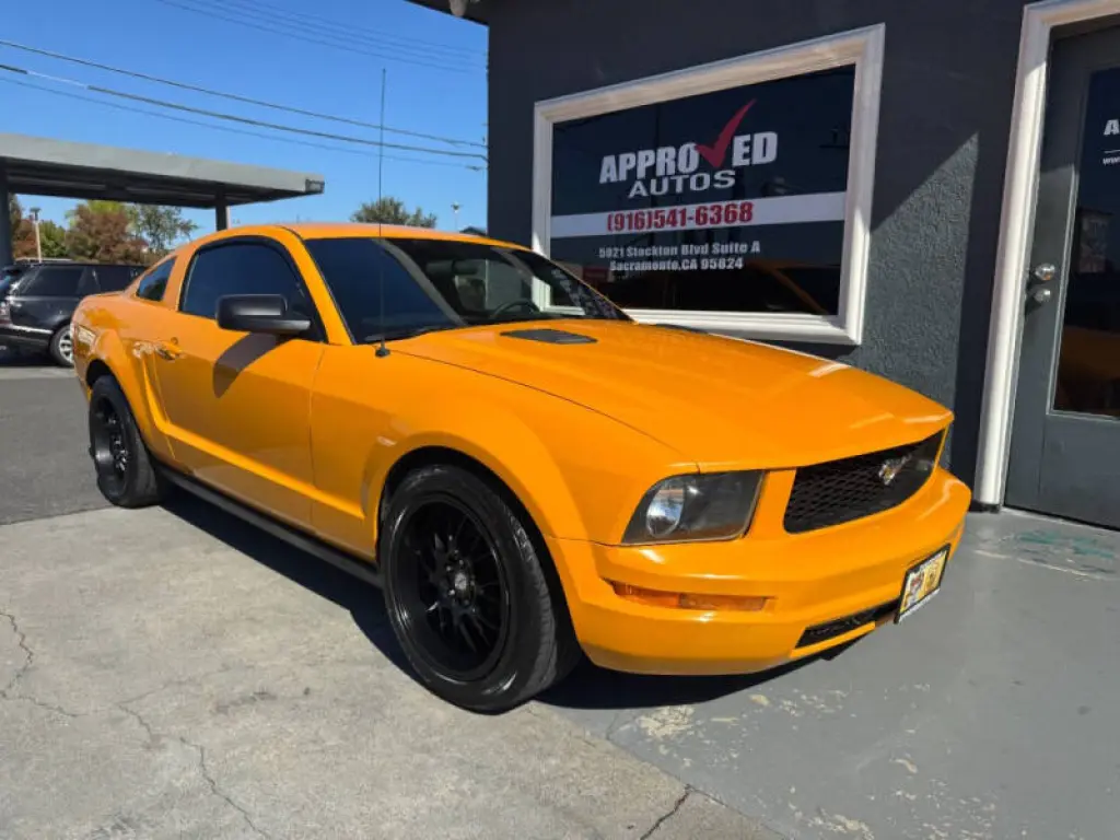 2008 Ford Mustang V6 Deluxe