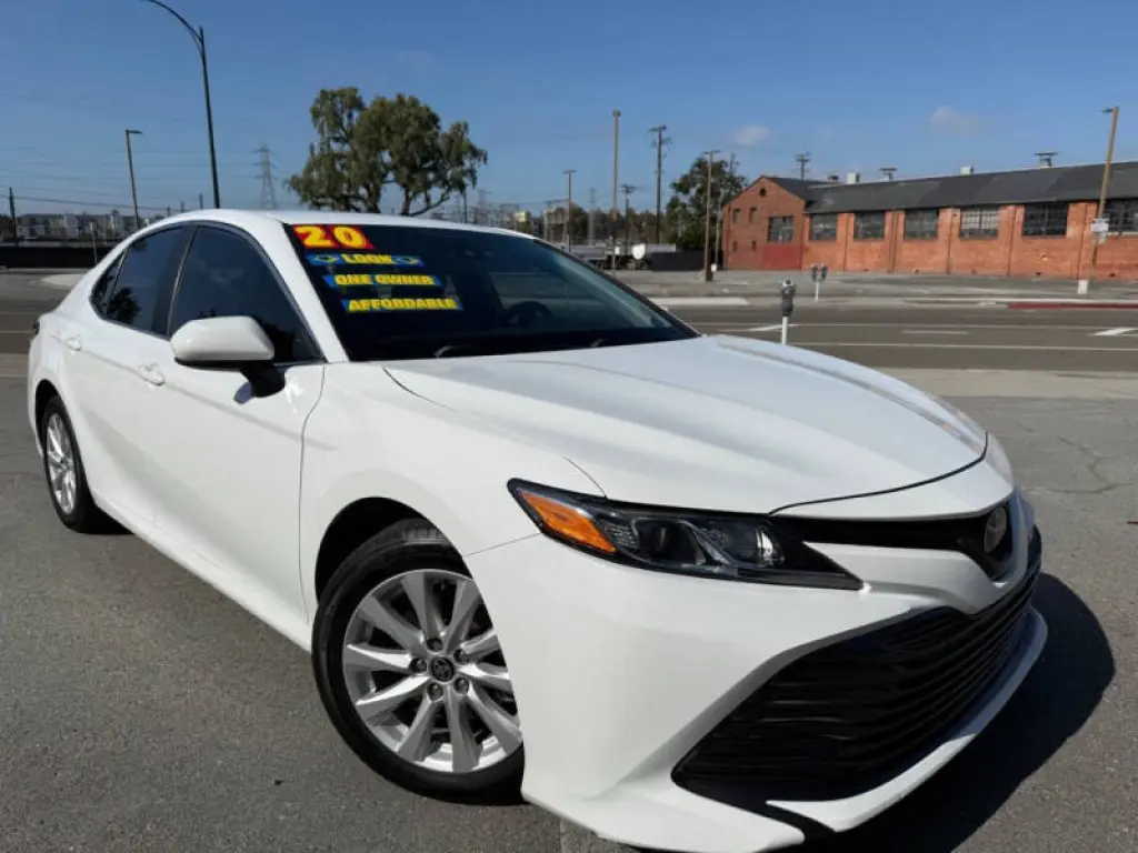 2020 Toyota Camry LE