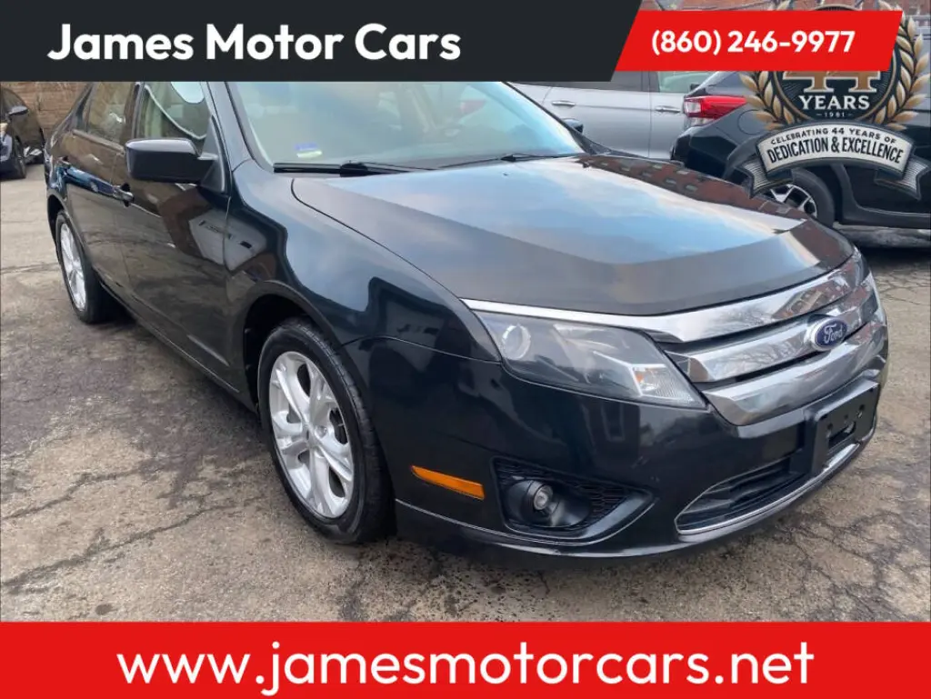 2012 Ford Fusion
SE