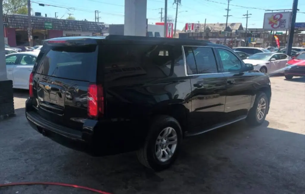 2017 Chevrolet Suburban LS
