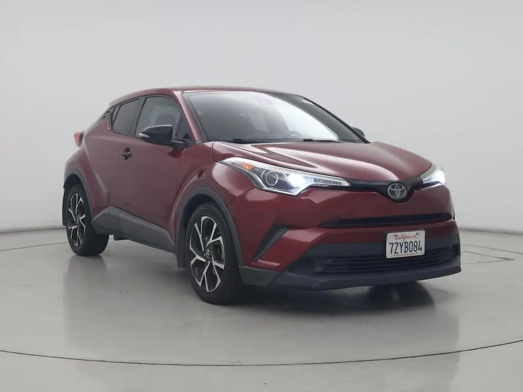 Toyota C-HR 2018 XLE 4dr Crossover