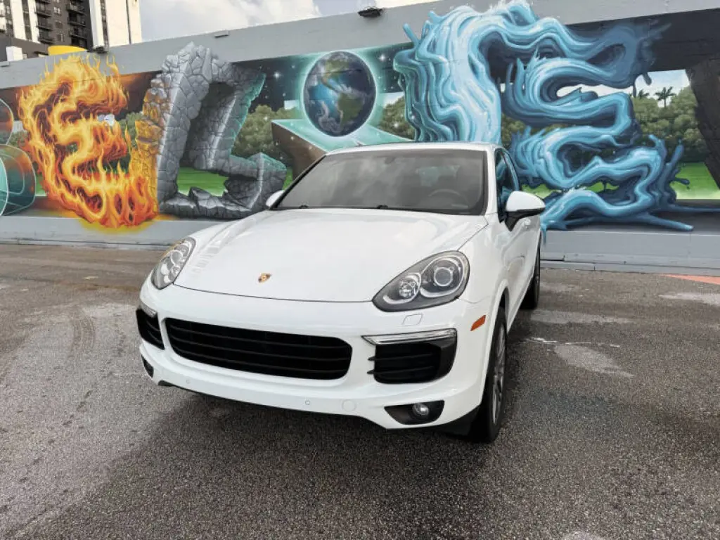 2017 Porsche Cayenne S E-Hybrid Platinum Edition