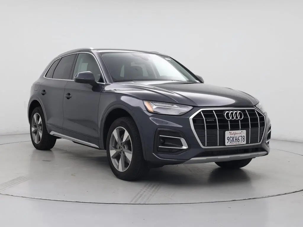 Audi Q5 2023 AWD quattro Premium 40 TFSI 4dr SUV