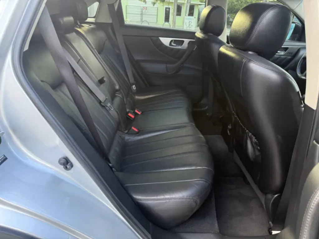 2017 Infiniti QX70