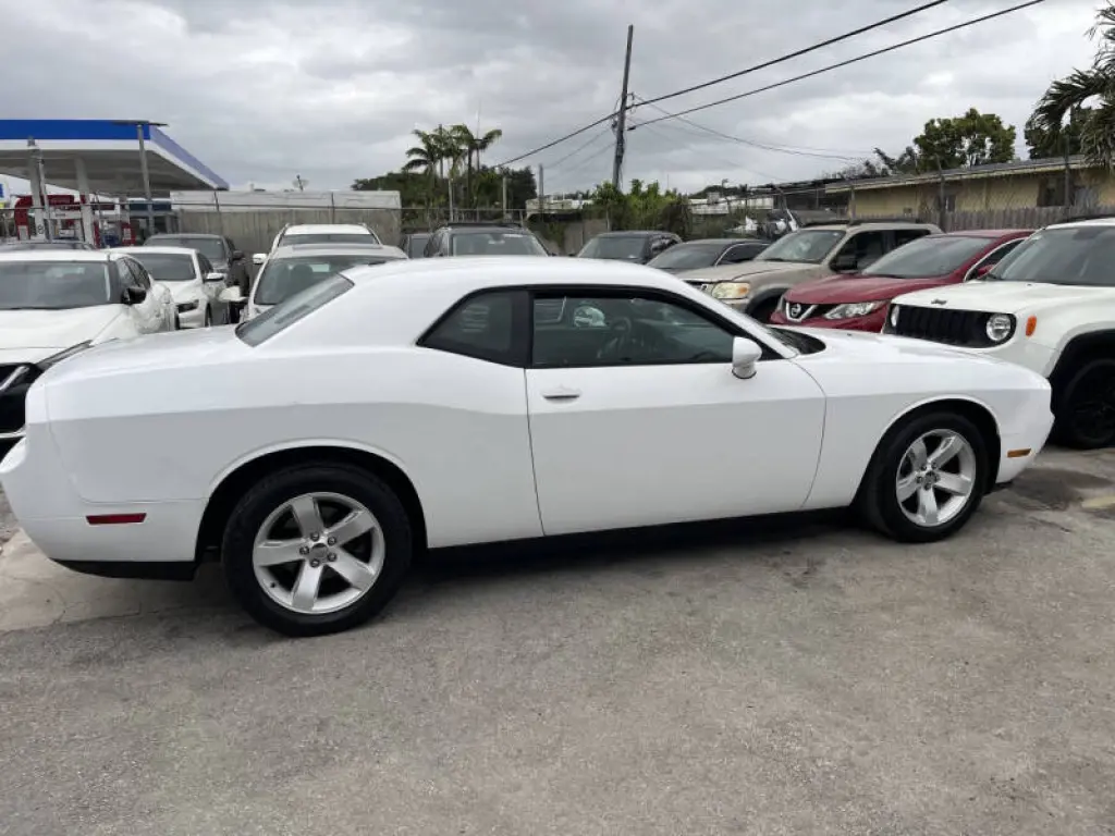 2014 Dodge Challenger SXT