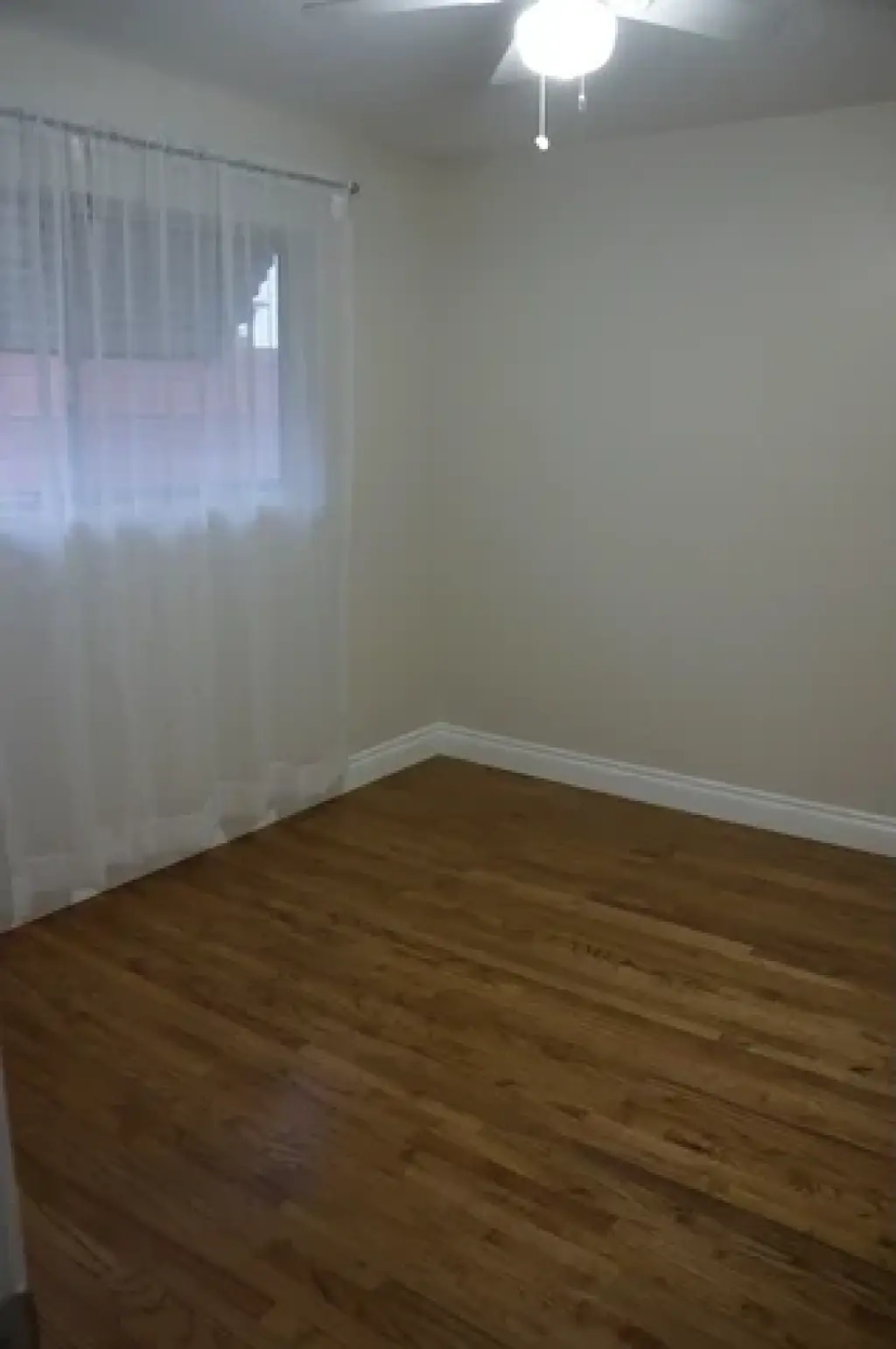 ROOM FOR RENT IN BUENA PARK