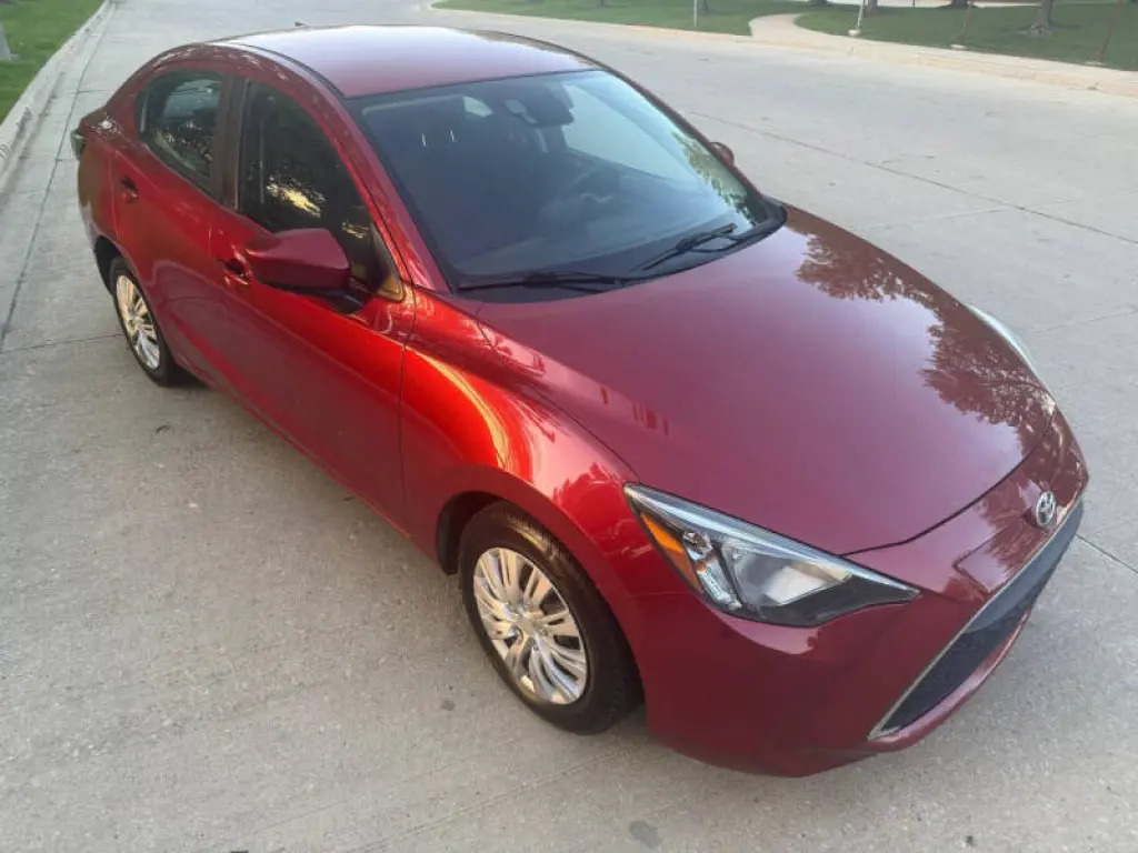 2019 Toyota Yaris L