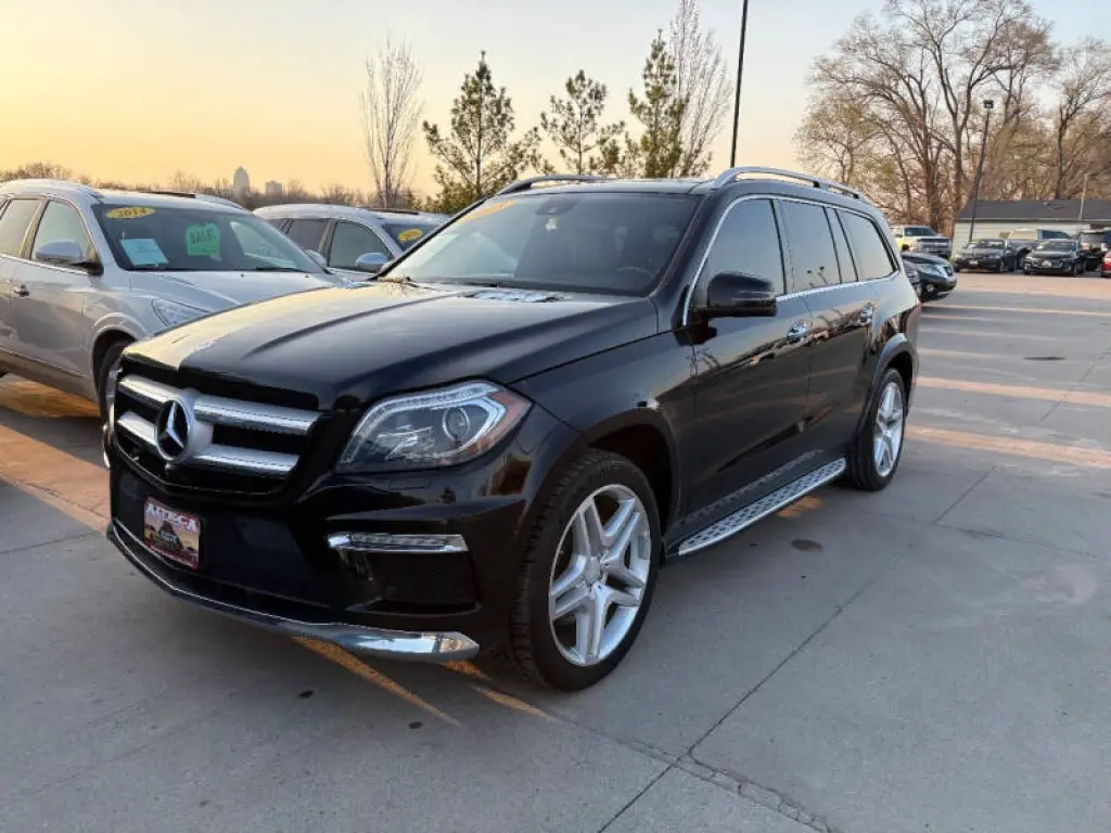 2015 Mercedes-Benz GL-Class GL 550 4MATIC
