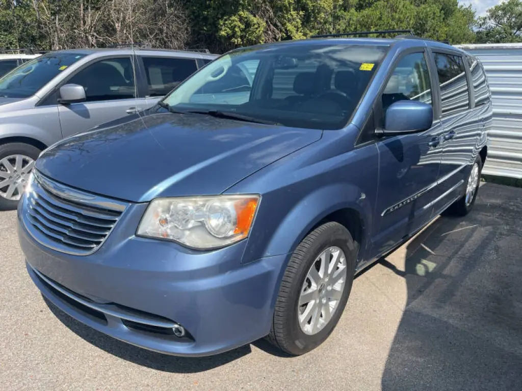 2012 Chrysler Town and Country Touring