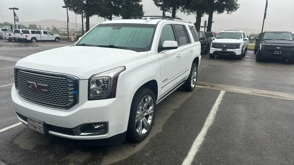 GMC Yukon 2017 4x4 Denali 4dr SUV
