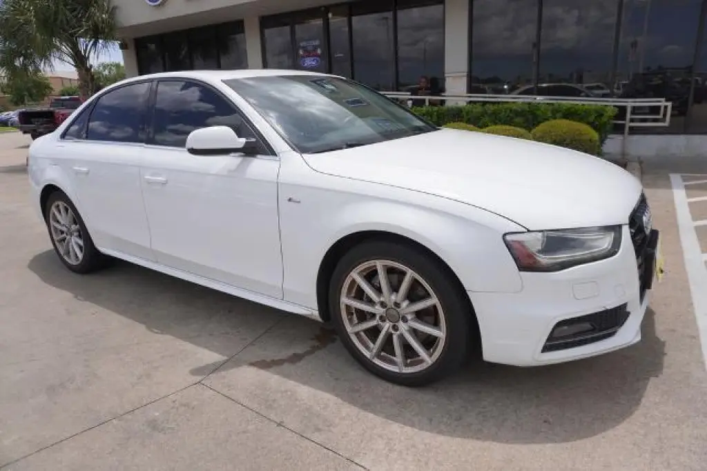 Audi A4 2015 2.0T Premium Plus 4dr Sedan