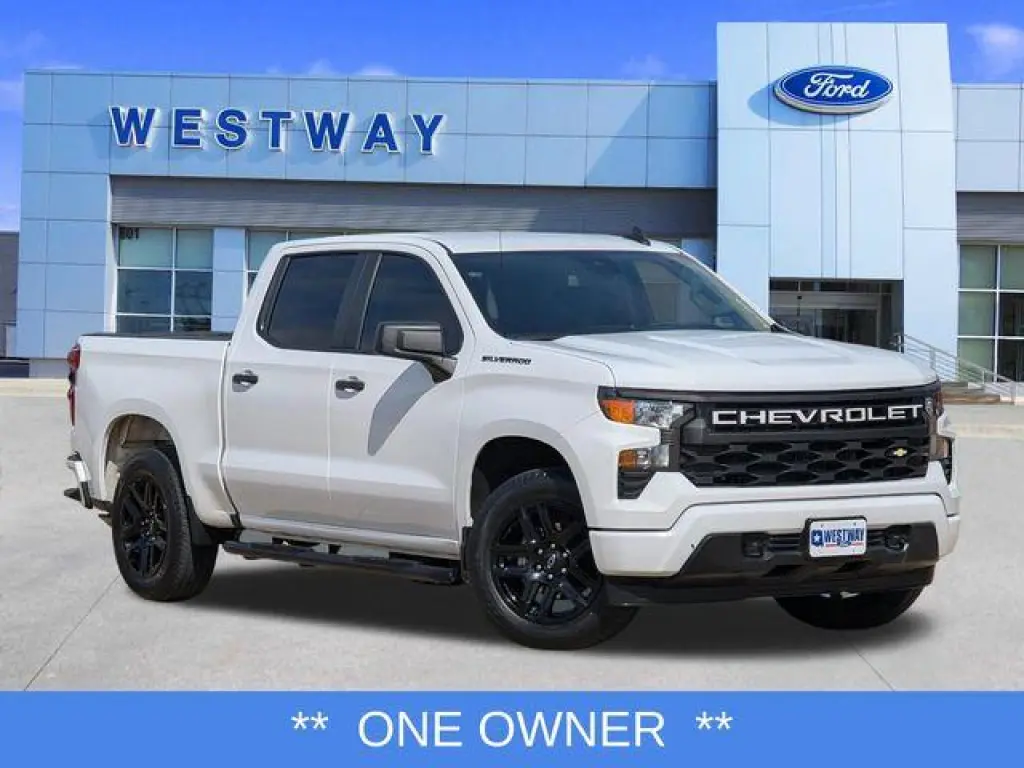 Chevrolet Silverado 1500 2024 4x2 Custom 4dr Crew Cab 5.8 ft. SB
