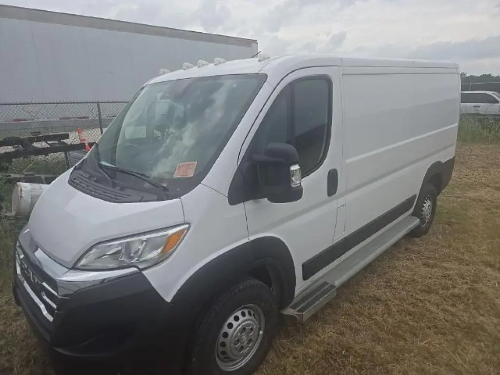 Ram ProMaster 2025 Tradesman 2500 136 WB 3dr Low Roof Cargo Van w/o Passenger Seat