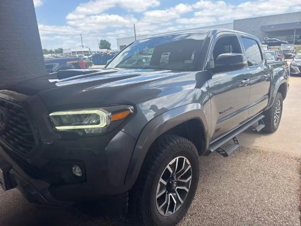 Toyota Tacoma 2022 4x2 TRD Off-Road 4dr Double Cab 5.0 ft SB