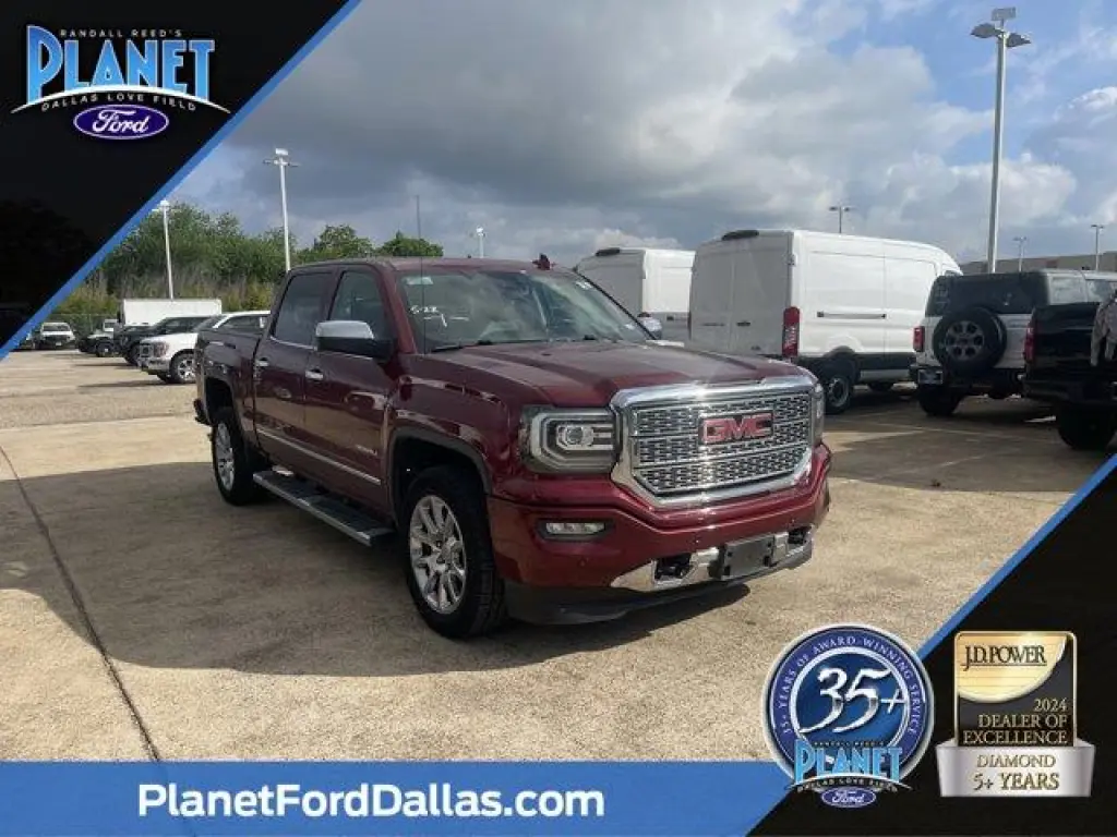 GMC Sierra 1500 2017 4x2 Denali 4dr Crew Cab 5.8 ft. SB