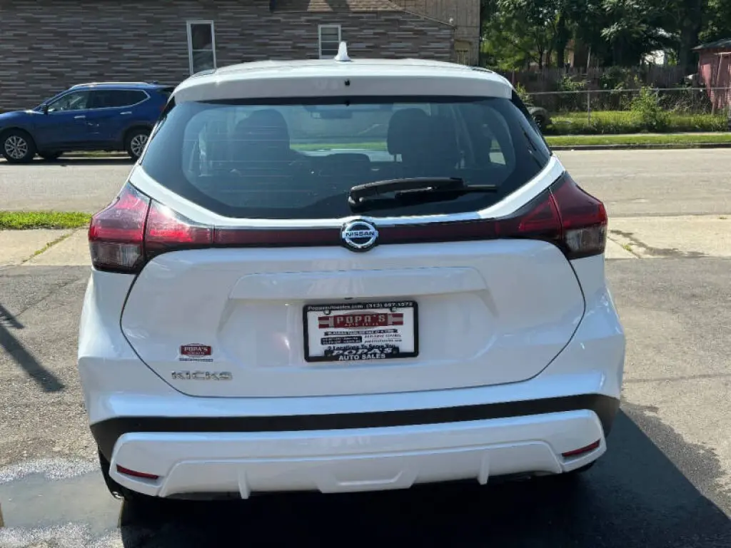 2021 Nissan Kicks S