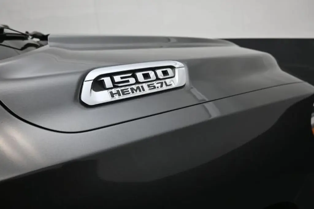 Ram 1500 2019 4x4 Big Horn 4dr Crew Cab 5.6 ft. SB Pickup