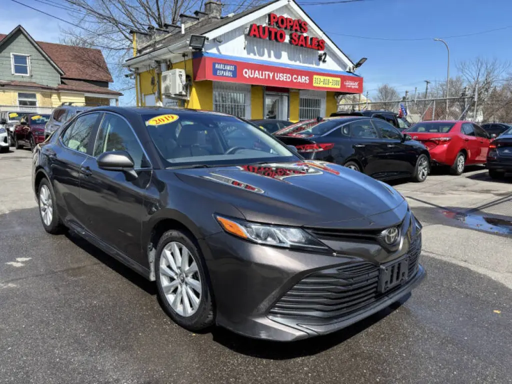 2019 Toyota Camry LE