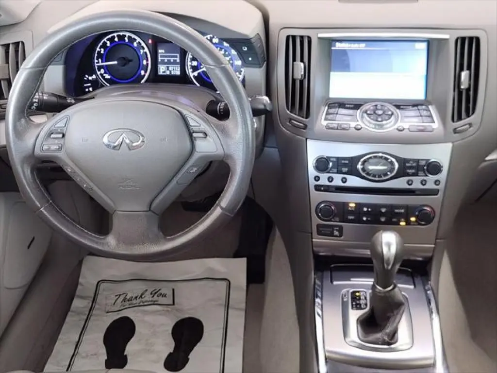 INFINITI Q40 2015 AWD 4dr Sedan