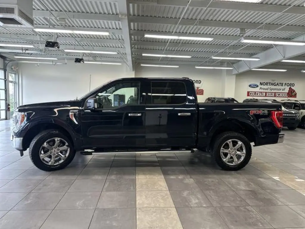 Ford F-150 2022 4x4 XL 4dr SuperCrew 5.5 ft. SB
