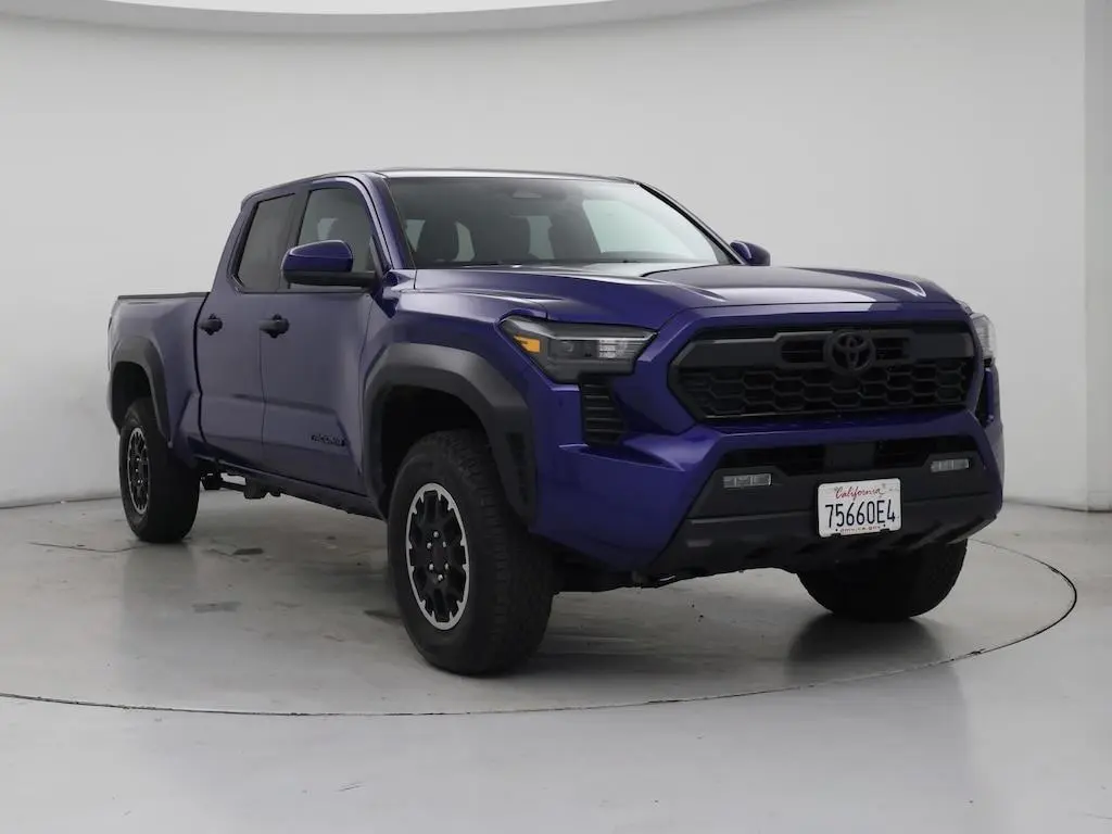 Toyota Tacoma 2025 4x4 SR5 4dr Double Cab 5.0 ft SB