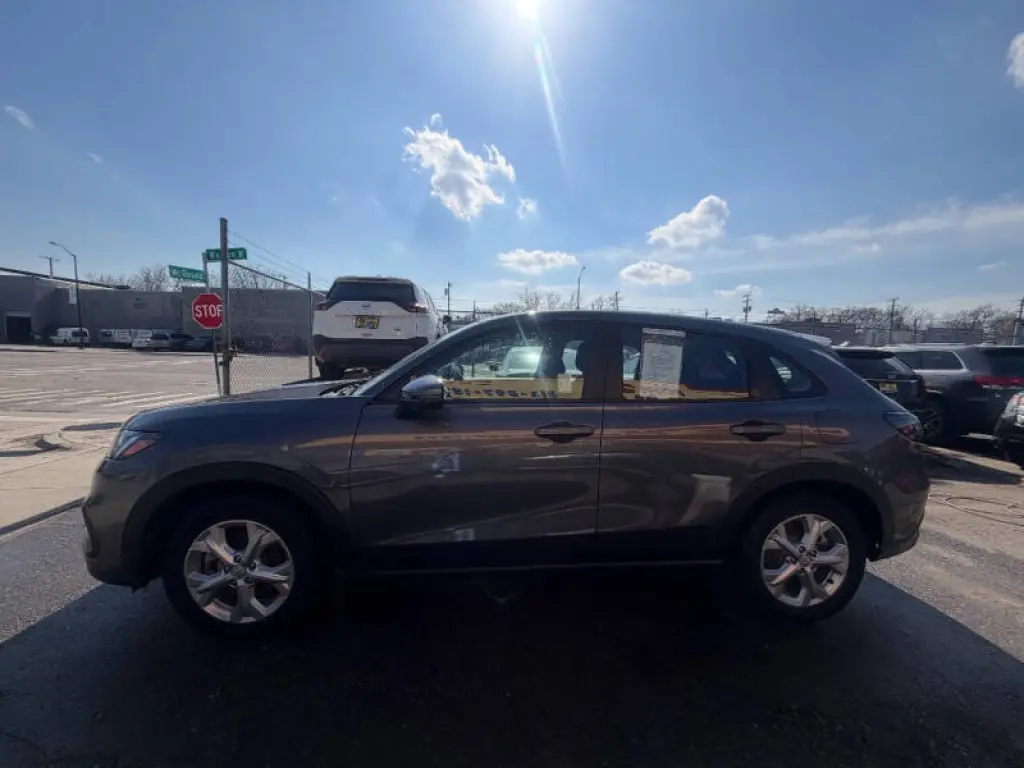 2025 Honda HR-V LX