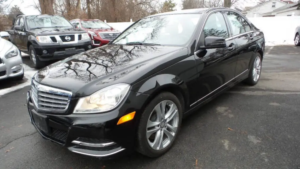 2013 Mercedes-Benz C-Class C 300 Luxury 4MATIC